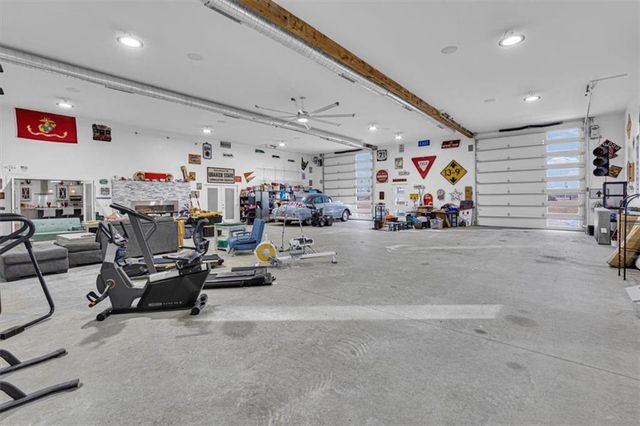 8944 Southpoint Drive, Richmond, MO 64085