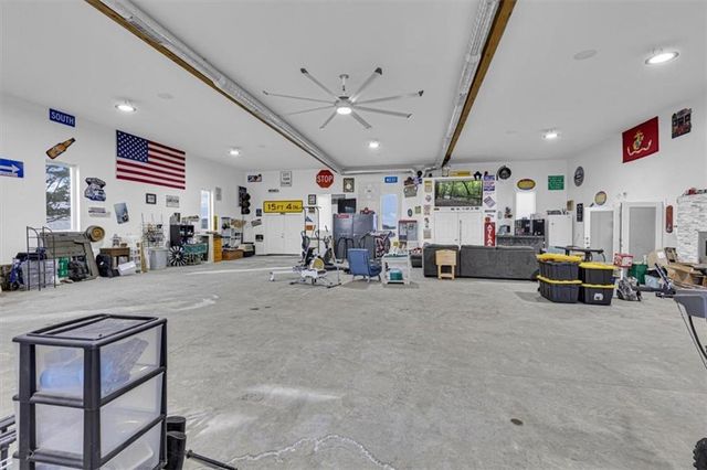8944 Southpoint Drive, Richmond, MO 64085