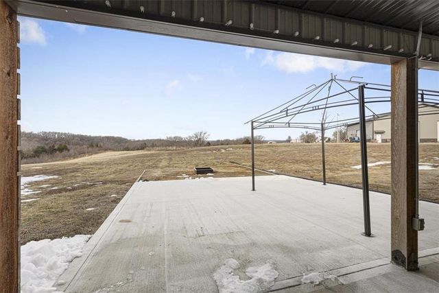 8944 Southpoint Drive, Richmond, MO 64085