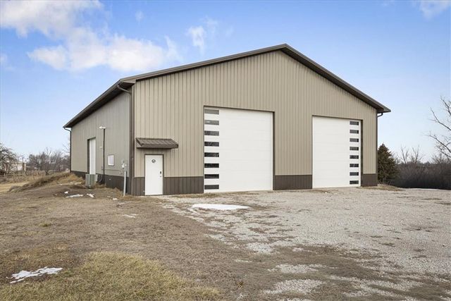 8944 Southpoint Drive, Richmond, MO 64085
