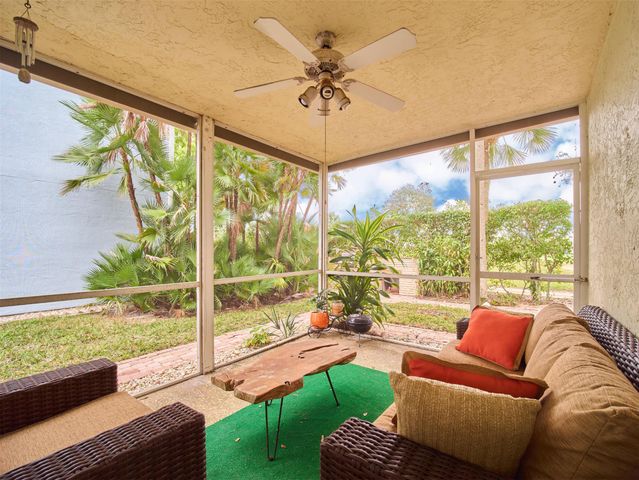 18205 SE Fairview Circle, Jupiter, FL 33469