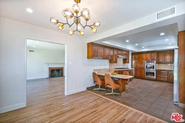 5911 S Corning Avenue, Los Angeles, CA 90056