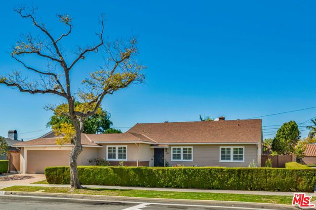 5911 S Corning Avenue, Los Angeles, CA 90056