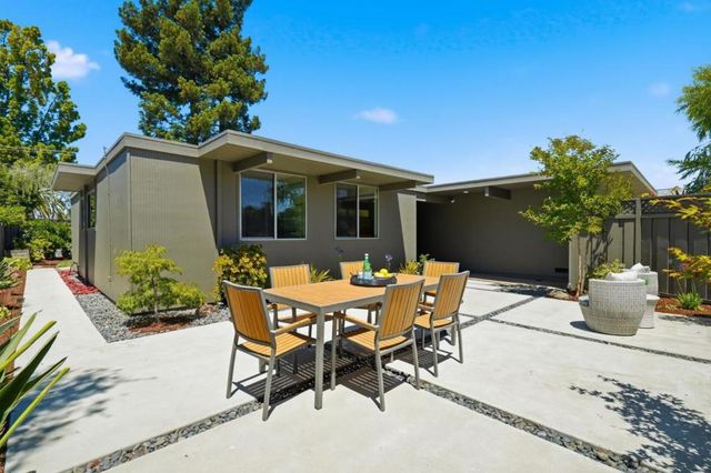 771 Duncardine Way, Sunnyvale, CA 94087