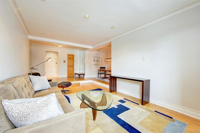 77-14 113th Street 5V, Forest Hills, NY 11375