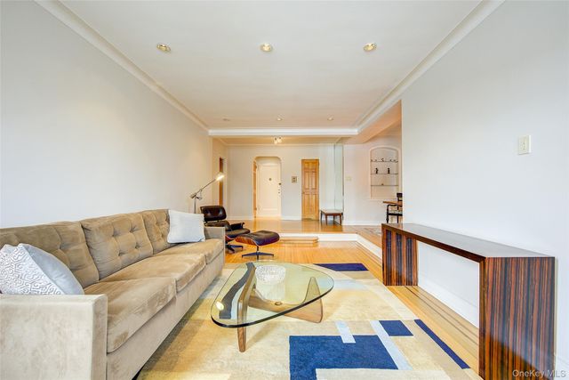 77-14 113th Street 5V, Forest Hills, NY 11375