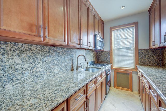 77-14 113th Street 5V, Forest Hills, NY 11375