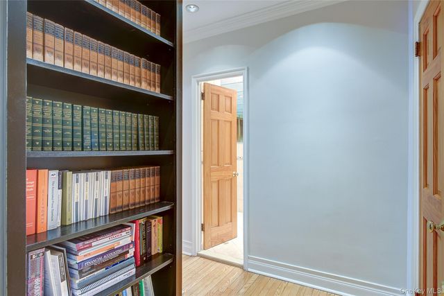 77-14 113th Street 5V, Forest Hills, NY 11375