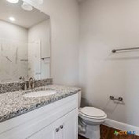 2820 Puter Creek Road C, Spring Branch, TX 78070