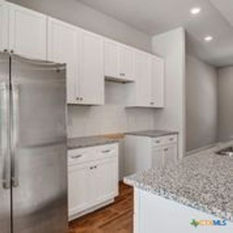 2820 Puter Creek Road C, Spring Branch, TX 78070