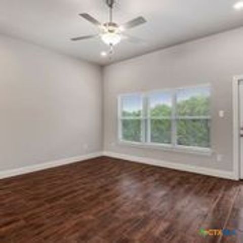 2820 Puter Creek Road C, Spring Branch, TX 78070