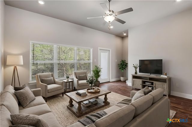 2820 Puter Creek Road C, Spring Branch, TX 78070