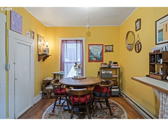 427 WASHINGTON St, Eugene, OR 97401