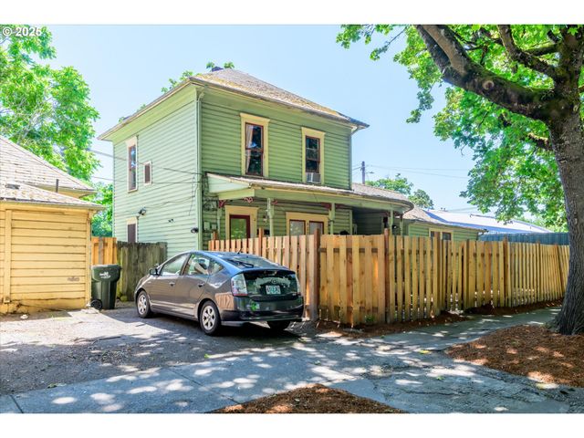 427 WASHINGTON St, Eugene, OR 97401