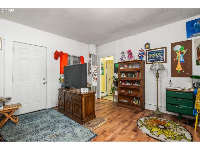 427 WASHINGTON St, Eugene, OR 97401