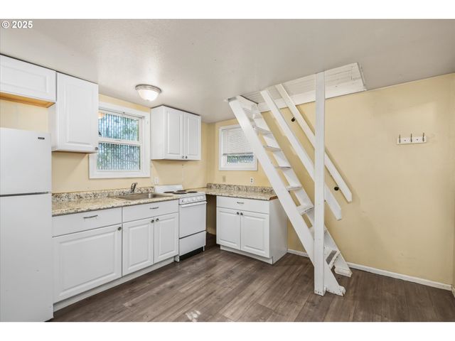 427 WASHINGTON St, Eugene, OR 97401