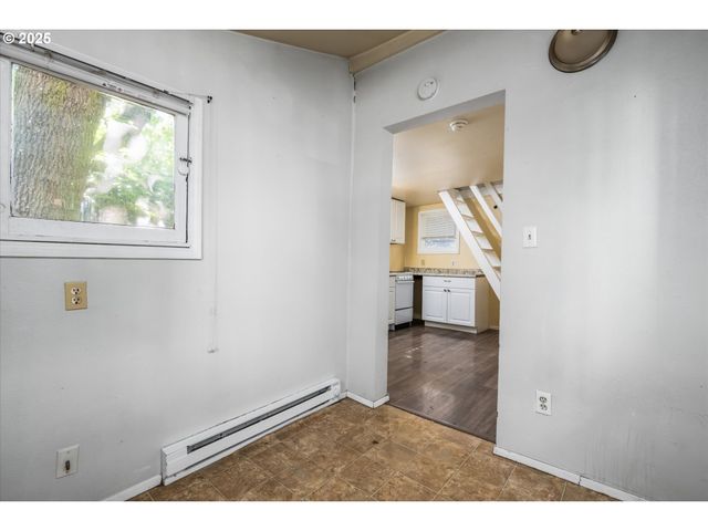 427 WASHINGTON St, Eugene, OR 97401