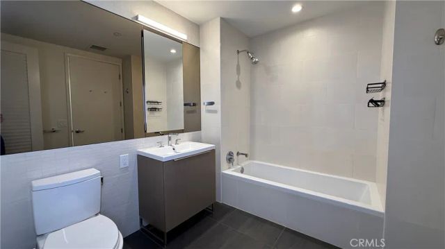 889 Francisco Street 3608, Los Angeles, CA 90017