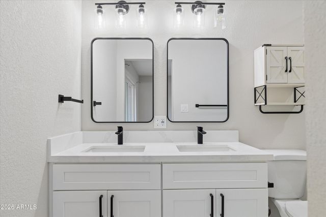5117 E BECK Lane, Scottsdale, AZ 85254