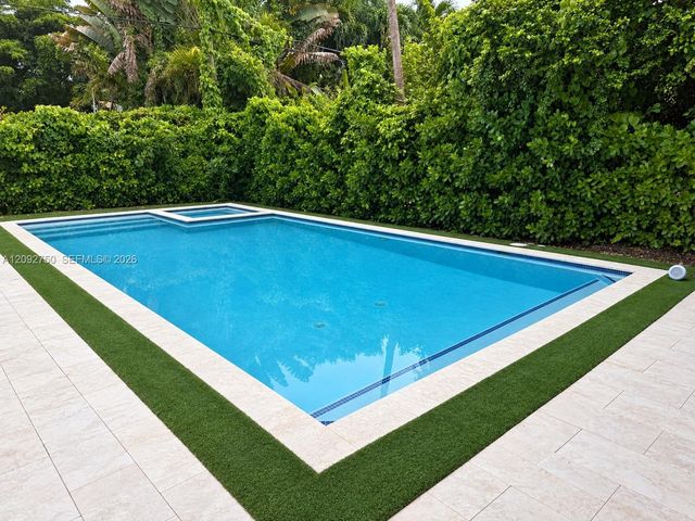 421 Luenga Avenue, Coral Gables, FL 33146