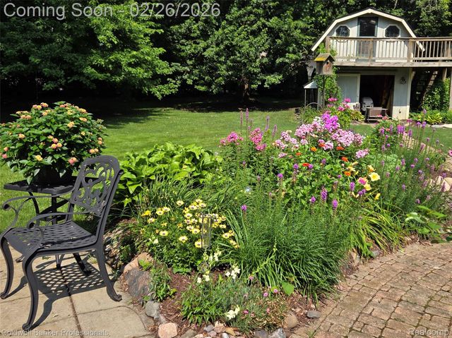 11547 McClumpha Road, Plymouth Charter Township, MI 48170