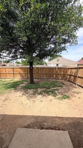 701 E Kirnwood Drive, Dallas, TX 75241