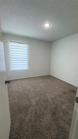 701 E Kirnwood Drive, Dallas, TX 75241