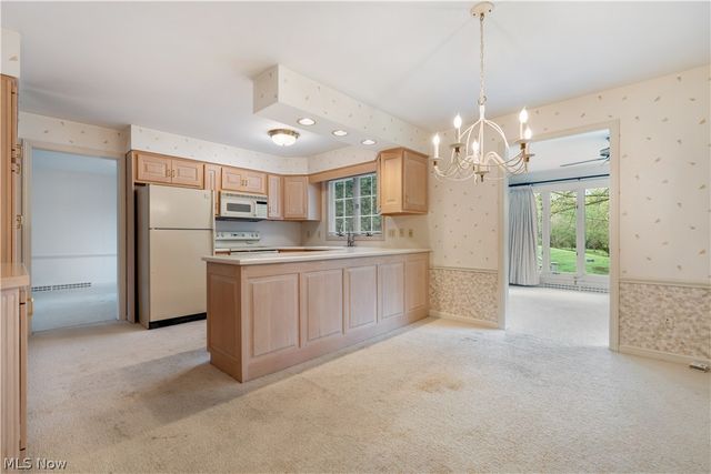 2240 Devonshire Drive NW, Canton, OH 44708