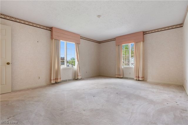 2240 Devonshire Drive NW, Canton, OH 44708