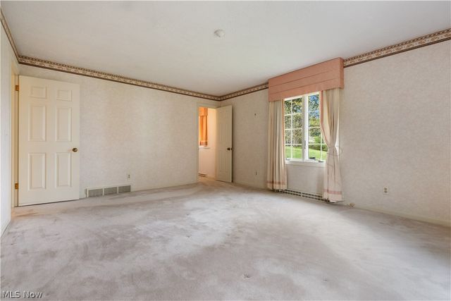 2240 Devonshire Drive NW, Canton, OH 44708