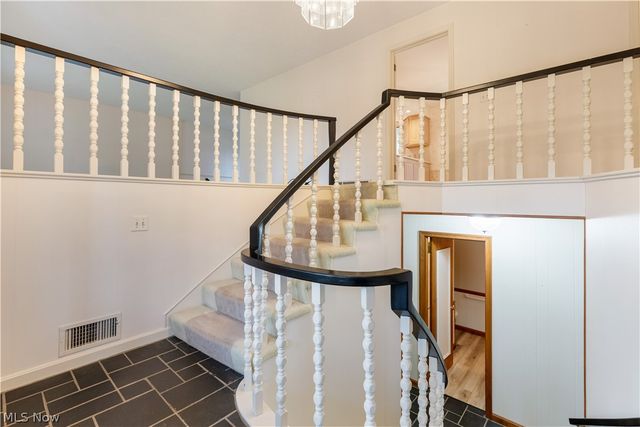 2240 Devonshire Drive NW, Canton, OH 44708