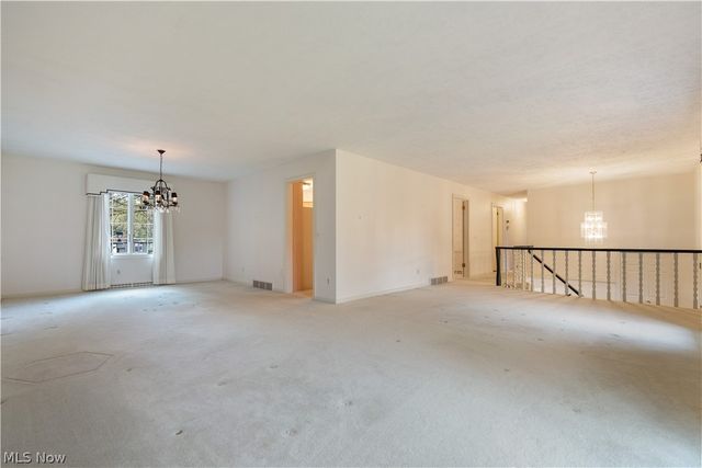 2240 Devonshire Drive NW, Canton, OH 44708