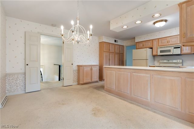 2240 Devonshire Drive NW, Canton, OH 44708