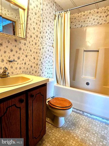 568 MILES STANDISH LANE, Buena, NJ 08310