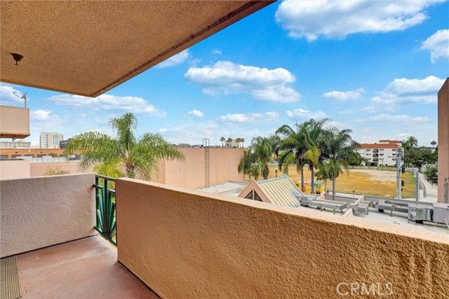 450 E 4th Street 337, Santa Ana, CA 92701