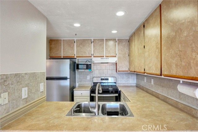 450 E 4th Street 337, Santa Ana, CA 92701