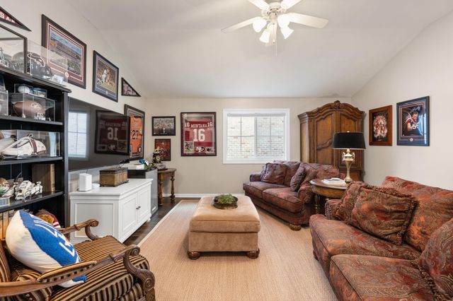 4405 Dorothy Street, Bellaire, TX 77401