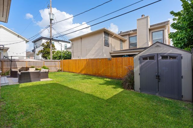 4405 Dorothy Street, Bellaire, TX 77401