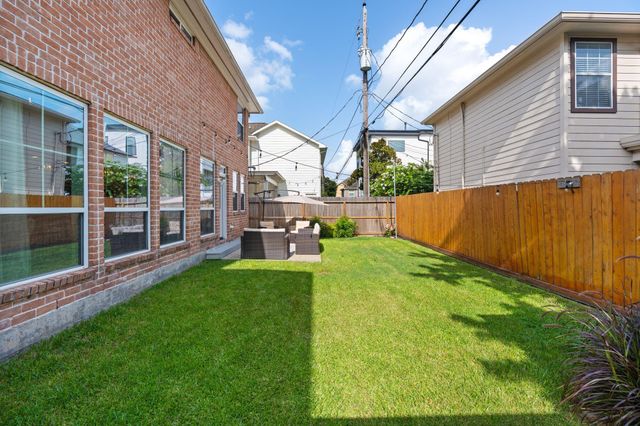 4405 Dorothy Street, Bellaire, TX 77401