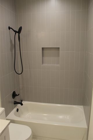 5305 Ledesma RD 4, Austin, TX 78721