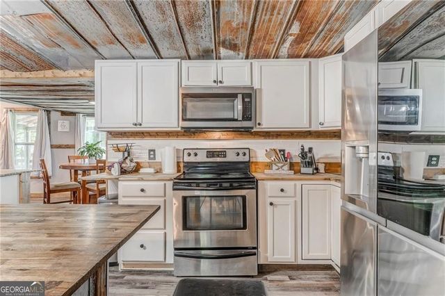 135 Little Creek Lane, Resaca, GA 30735