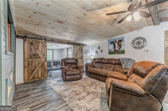 135 Little Creek Lane, Resaca, GA 30735