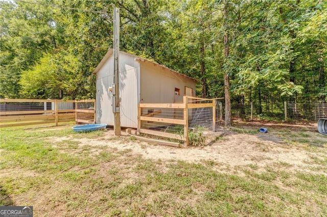 135 Little Creek Lane, Resaca, GA 30735