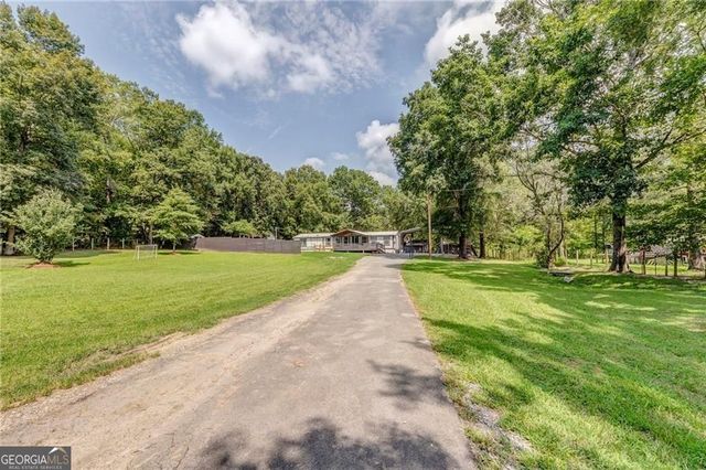 135 Little Creek Lane, Resaca, GA 30735
