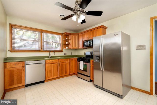 3231 GRACE RD, Sparrows Point, MD 21219