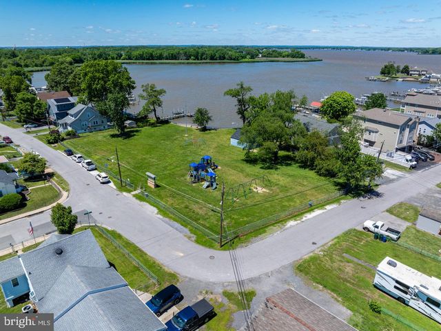 3231 GRACE RD, Sparrows Point, MD 21219