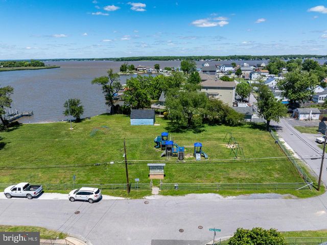 3231 GRACE RD, Sparrows Point, MD 21219