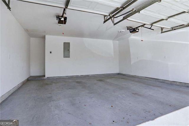 561 Glenns Farm Way, Grayson, GA 30017