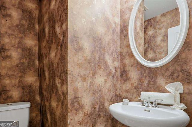 561 Glenns Farm Way, Grayson, GA 30017