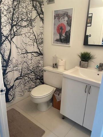 1865 Brickell Ave A1104, Miami, FL 33129